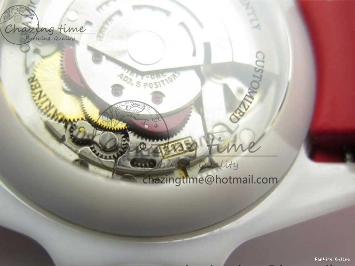 0123 WrinkleFree Submariner 40mm White Ceramic 5GF Best Edition White Red Dial on Red Rubber Strap SA 2485